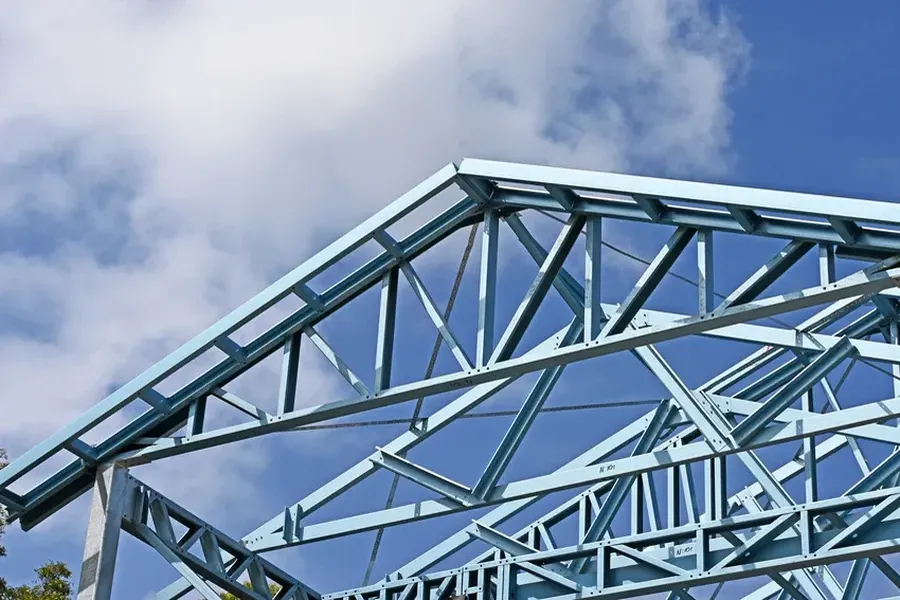 Key Differences Between Metal And Wood Framing For Walls in Pacoima, CA